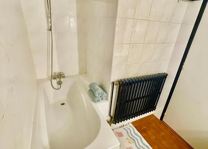 Appartement Douceur Jasmin  Balcon - 7 Pers - Wifi - Tv *